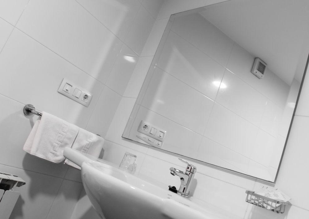א-קורוניה Hotel Maycar מראה חיצוני תמונה