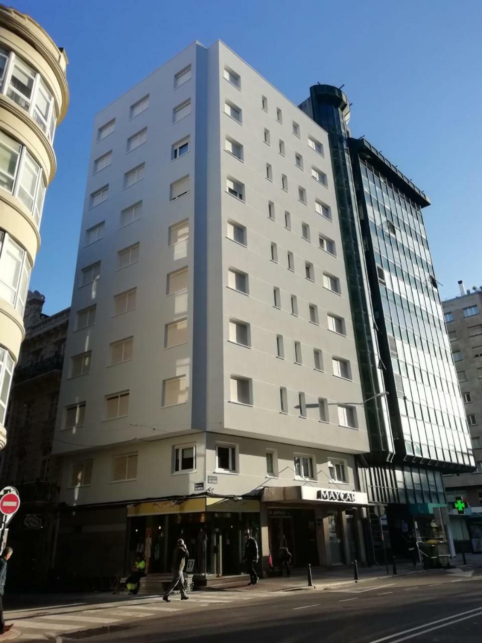 א-קורוניה Hotel Maycar מראה חיצוני תמונה